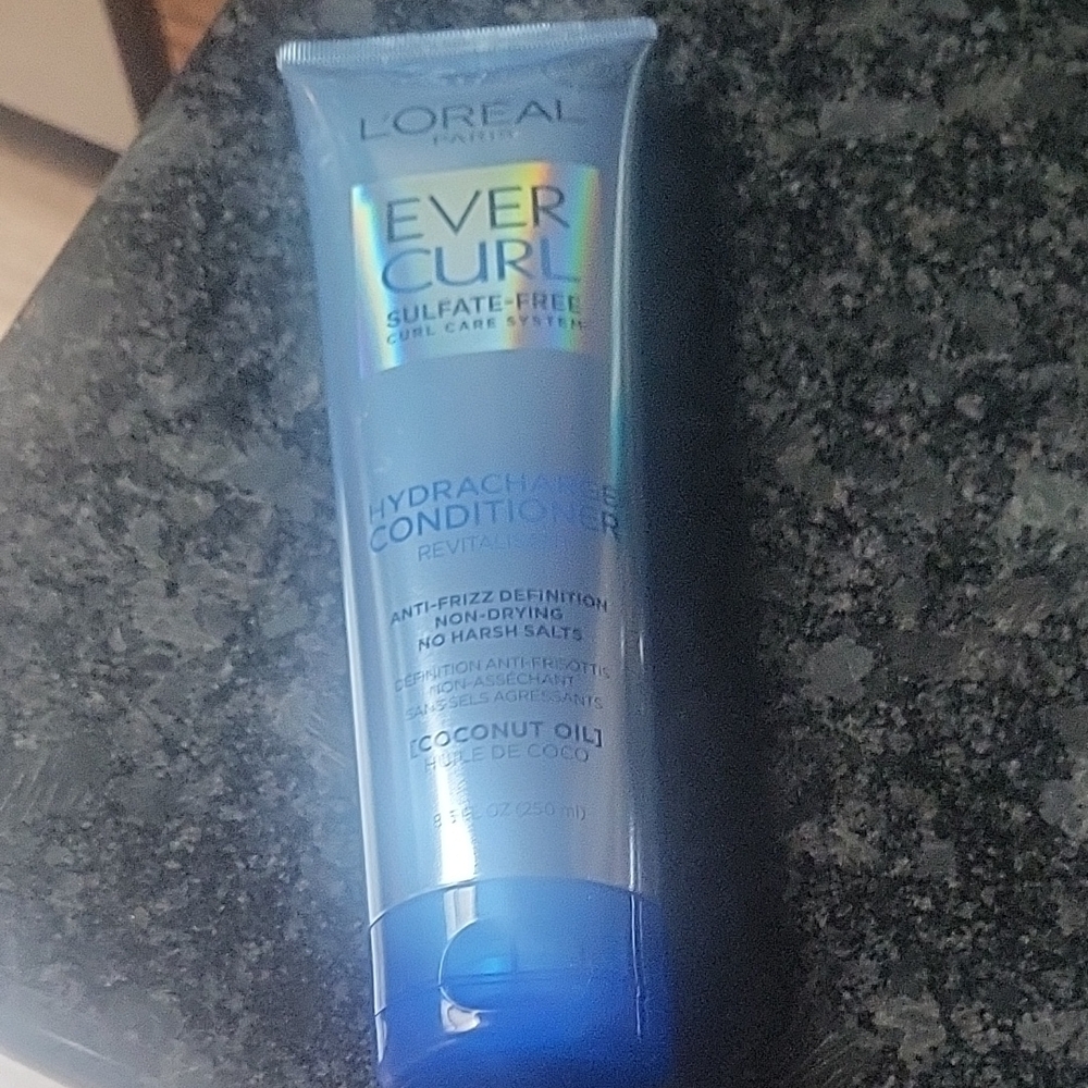 L'Oreal EverCurl Hydrating Conditioner - Blue
